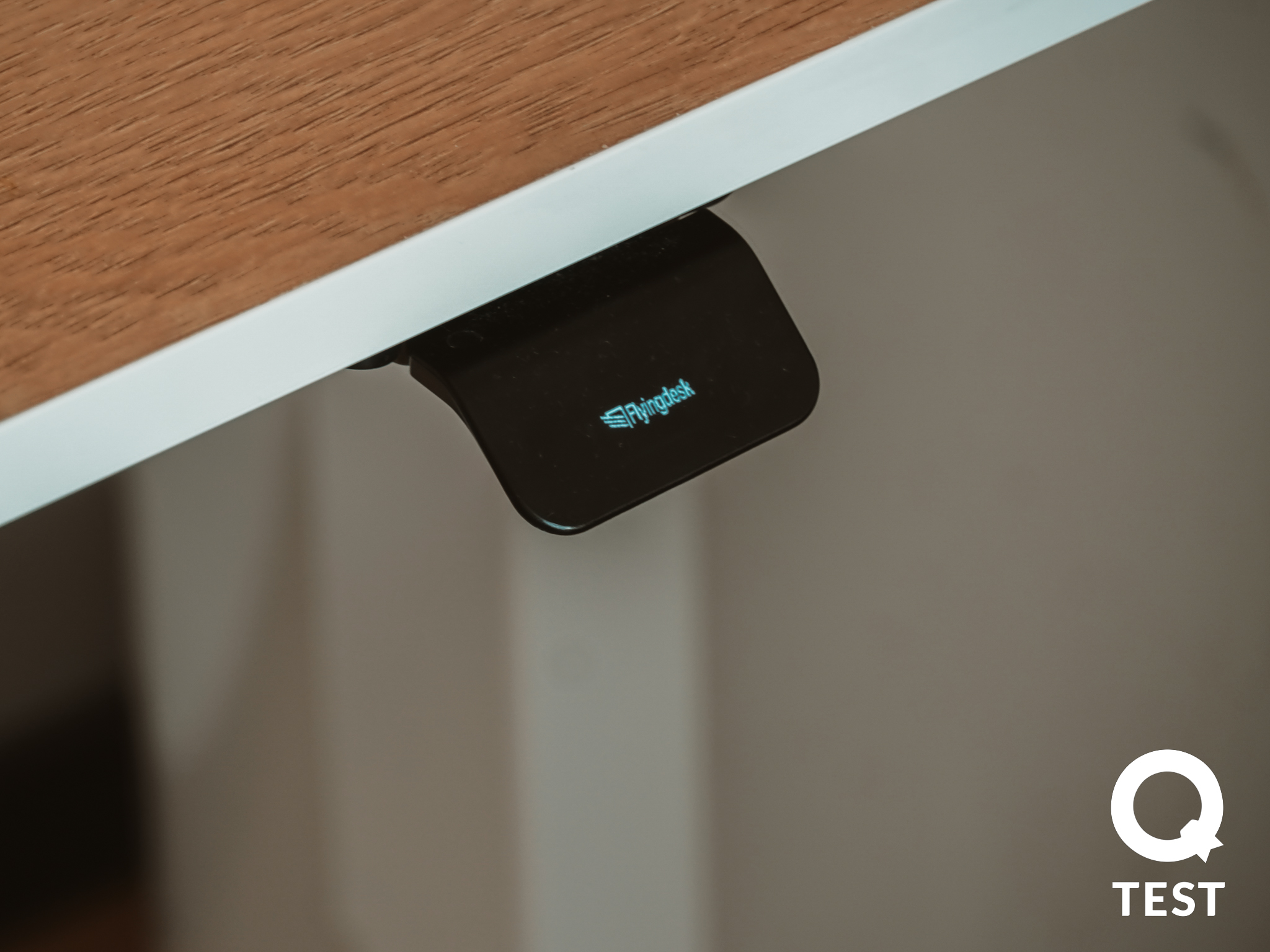 Stół z regulacją wysokości FlyingDesk