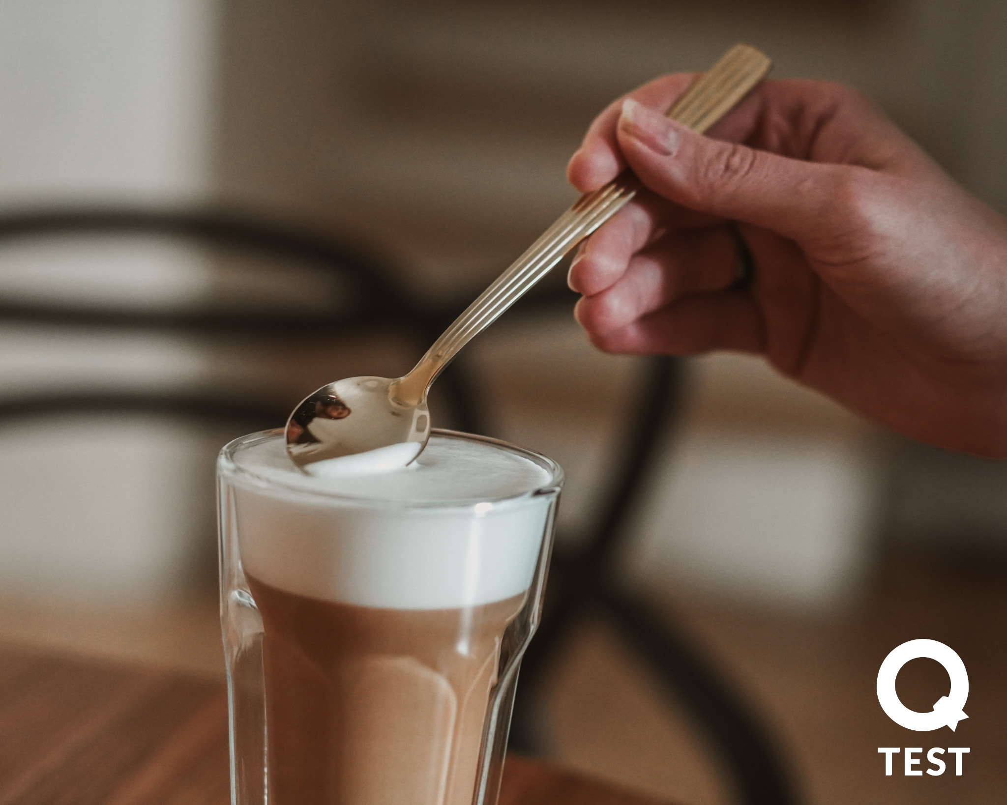 Złote sztućce Aida RAW Manteco Design
