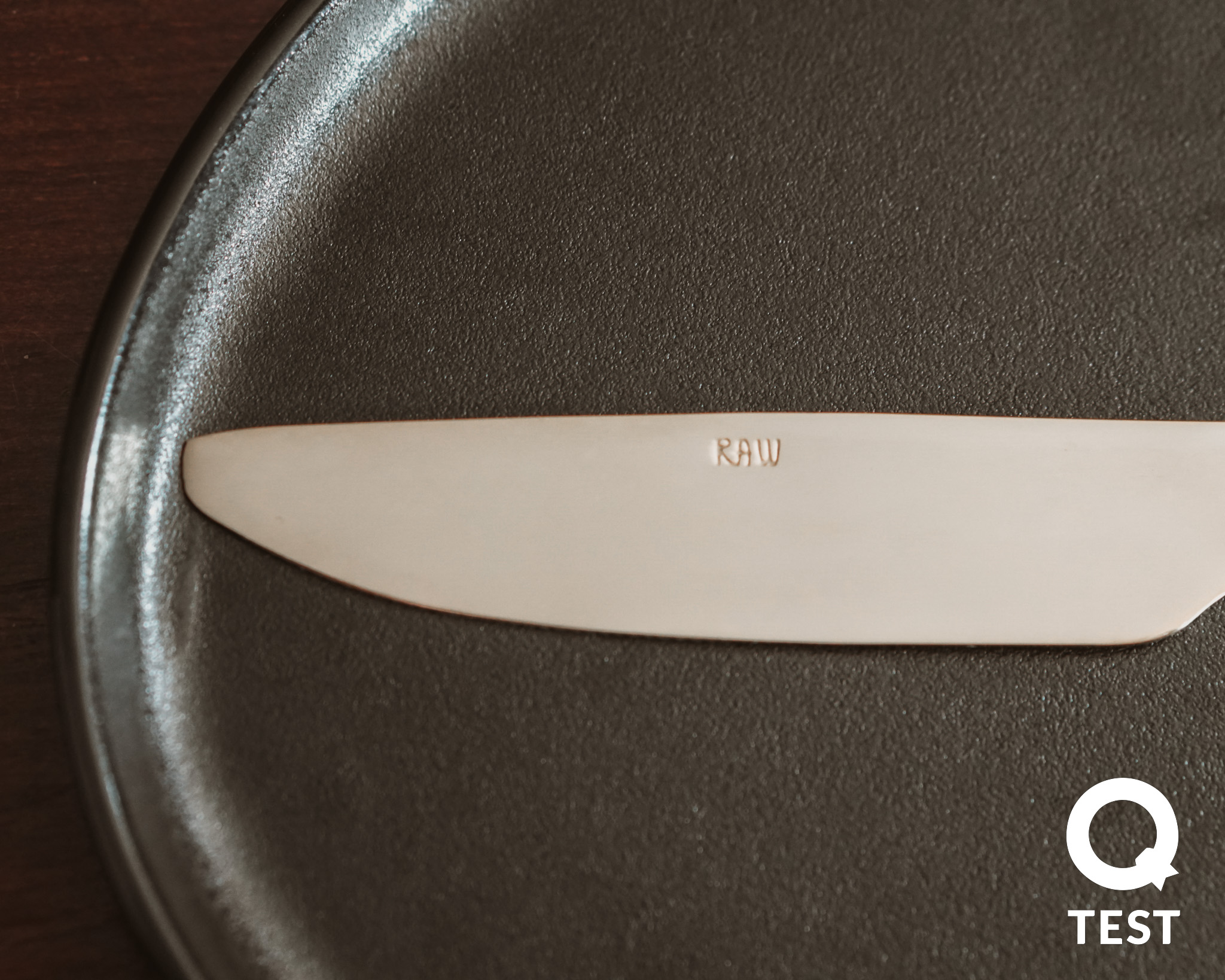 Złote sztućce Aida RAW Manteco Design